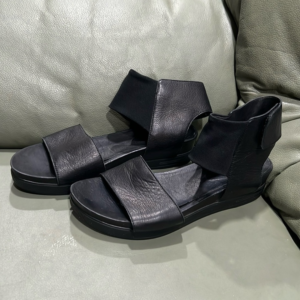 Eileen Fisher Spree Black Leather Platform Mesh Ankle Sandals - Picture 3 of 8
